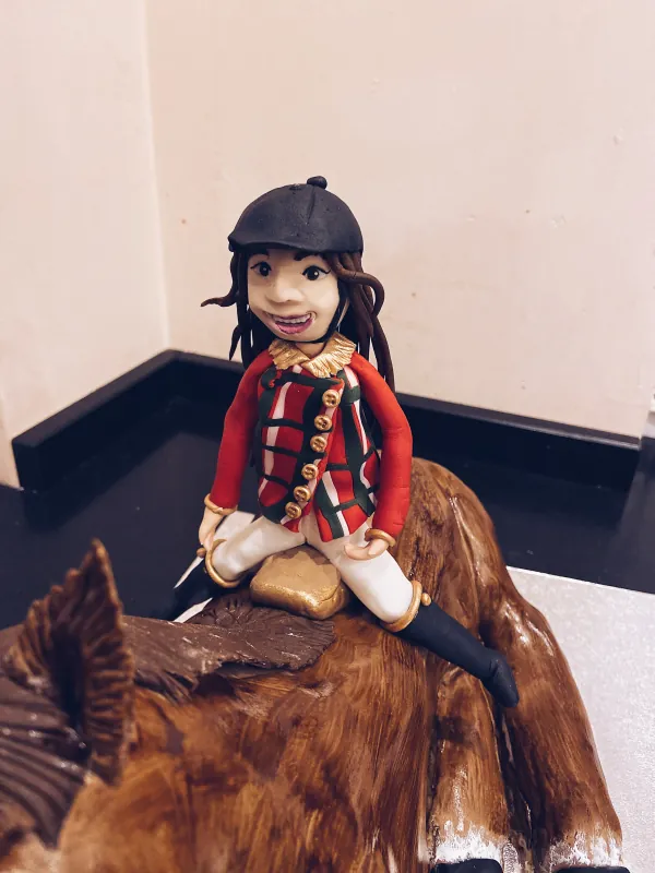 Cheval et cavalière